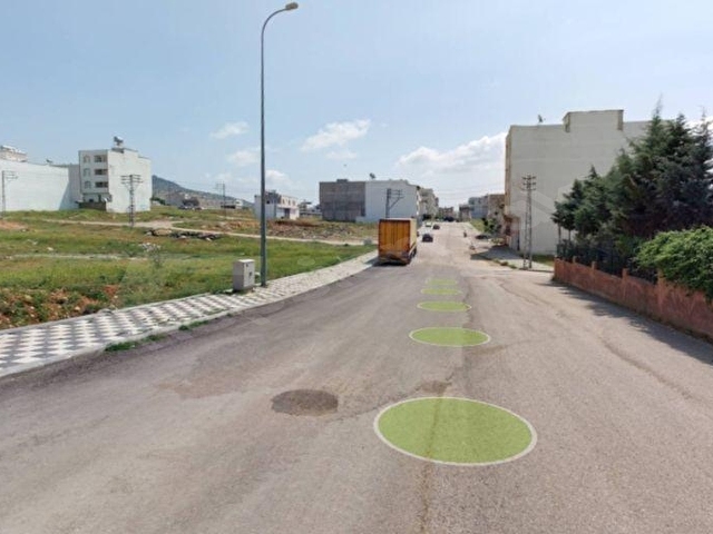 UYARAN 79 GAYRİMENKULDEN EMEK SİTESİ YANI 5 PARÇA 848.37 M2 - Görsel 5