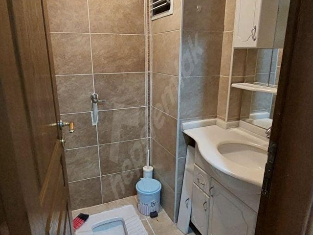 ATAMANDAN TANER SK. AİLE APARTMANINDA 3+1 BOYALI BAKIMLI KİRALIK DAİRE - Görsel 29