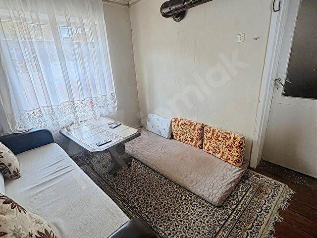 Yukarı Kızılcada Avlulu 4 Odalı Avlulu Kargir Ev! - Görsel 6