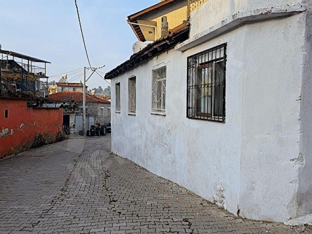 Yukarı Kızılcada Avlulu 4 Odalı Avlulu Kargir Ev! - Görsel 23