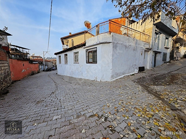 Yukarı Kızılcada Avlulu 4 Odalı Avlulu Kargir Ev! - Görsel 24