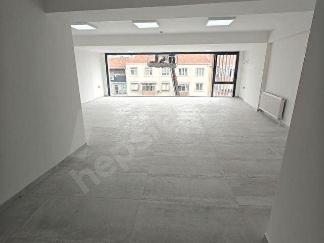 Merterde Ana Cad. Sıfır Tabela Değeri Yüksek Brüt 104m2 - Görsel 9