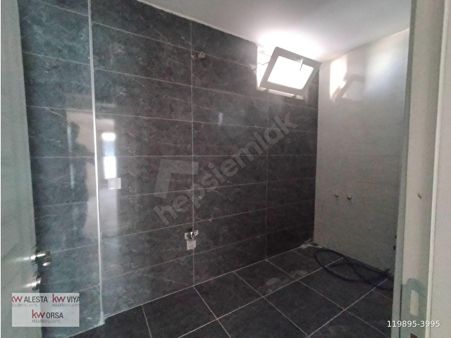 Kw Murat Taştandan , Yenilenmiş Komple Kiralık Bina - Görsel 16