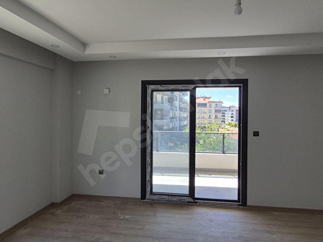 KW ZENADAN BURHANİYE ÖREN YOLUNDA KİRALIK 3+1 SIFIR DAİRE - Görsel 11