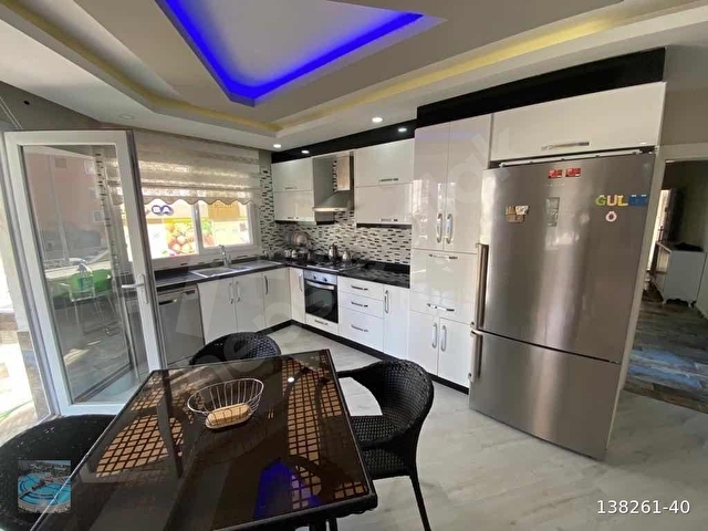TÖMÜKTE GÜLLÜK SİTESİNDE FULL YAPILI EŞYALI DAİRE SATILIKTIR - Görsel 30