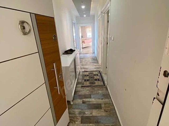 TÖMÜKTE GÜLLÜK SİTESİNDE FULL YAPILI EŞYALI DAİRE SATILIKTIR - Görsel 10