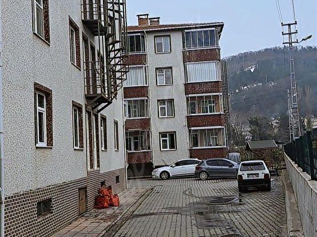 YILDIZ EMLAKTAN CEVİZLİ MAHALLESİ ALPEREN SİTESİNDE SATILIK 3+1 - Görsel 2