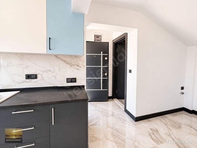 Denize Yakın Satılık Sıfır Dublex Villa - Özel Plajlı Sitede müstakil evde düz ayak konumda bulunmaz - Görsel 16