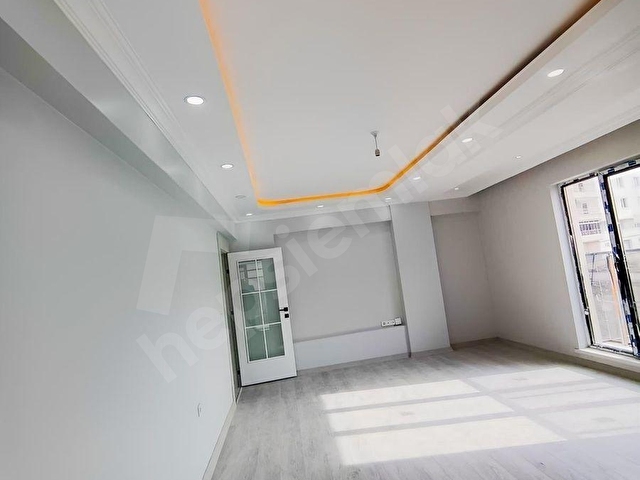 **SARIYILDIZ**DAN DOĞU CEPHELİ 3+1 ARA KAT LÜX SATILIK DAİRE - Görsel 3