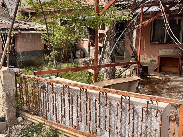 Banaz 31 Ağustos Mh Bahçeli 120m2 3+1 Müstakil Ev - Görsel 7
