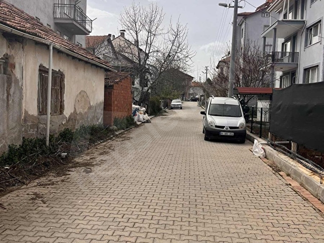 Banaz 31 Ağustos Mh Bahçeli 120m2 3+1 Müstakil Ev - Görsel 5