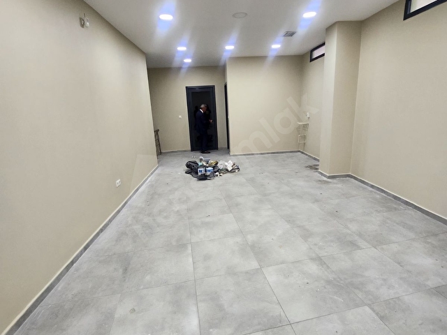 KEMERBURGAZ MERKEZDE 240 M2 DEPOLU DÜKKAN - Görsel 10