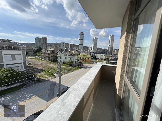 YAŞAMKENT HER ŞEY DAHİL EŞYALI KİRALIK BALKONLU 0 1+1 DAİRE - Görsel 13