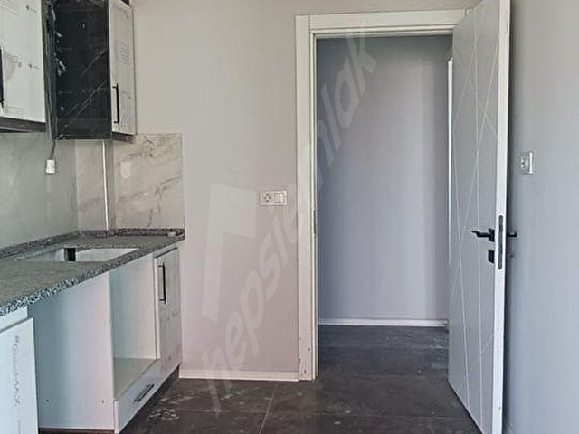 İLBADE MAHALLESİNDE 2+1 KİRALIK DAİRE CADDE ÜZERİ - Görsel 8