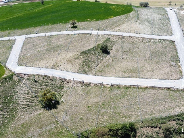 KESKİN EMLAKTAN 400m² ELEKTRİK SU MEVCUT DOĞAL YAŞAM BAHÇELERİ - Görsel 9
