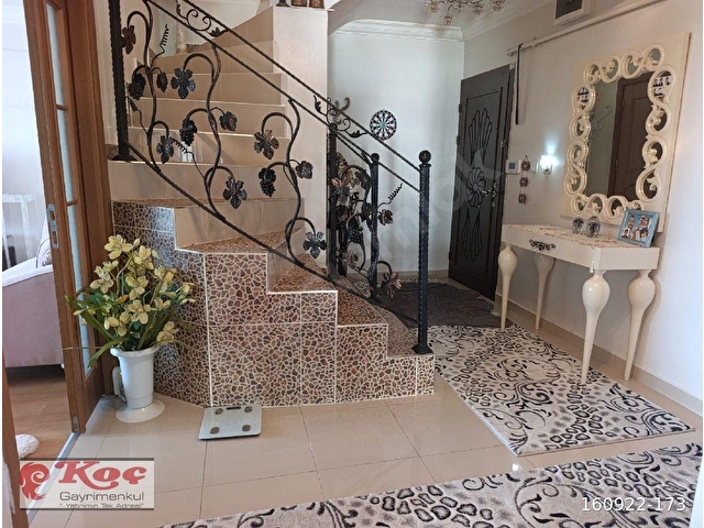 ANKARA MANZARALI KUŞCAĞIZ DA 5+1 TERAS BALKONLU YAPILI DAİRE