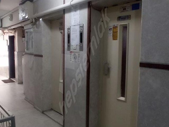 poligon metro yakını full eşyalı asansör-otoparklı 5.kat köşe - Görsel 19