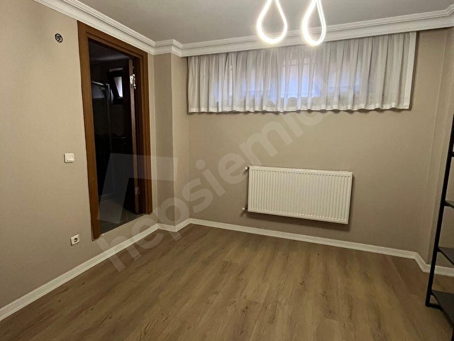 MURAT GAYRİMENKULDEN MERKEZİ KONUMDA TERS DUBLEX EŞYALI DAİRE - Görsel 14