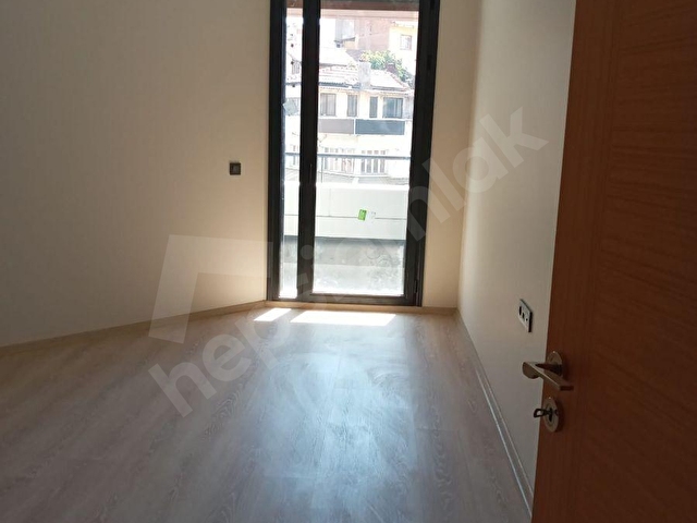 EŞREFPAŞA MERKEZDE CADDE ÜSTÜ ULTRA LÜKS SIFIR 3+1 145 M2 DAİRE - Görsel 8