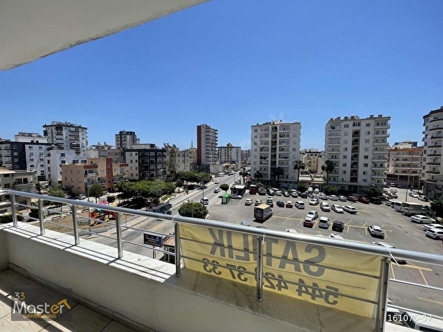 TÜRBE CADDESİNDE SATILIK 3+1 GENİŞ DAİRE !!