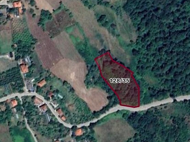 TOPLUCA’DA YOL KENARI SATILIK 4.627 M2 ARSA