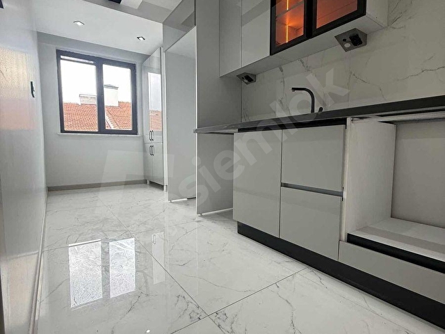 ÇELİKOĞLU YAPI EMLAKTN İSKANLI, ASANSÖRLÜ SIFIR 70 M2 DAİRE - Görsel 3