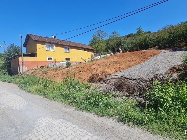 Ferizli Akçukurda 608 m² Köyiçi İmarlı Müstakil Arsa Emsal 0,40 - Görsel 9