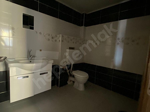 KÜÇÜK ALİDE KİRALIK 3+1 GENİŞ DAİRE - Görsel 17