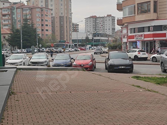 MUSTAFA ŞİMŞEK CADDESİNDE 3+1 KİRALIK LÜKS DAİRE - Görsel 8