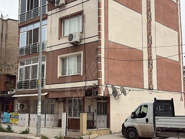 Buca Yenigünde 3 Cepheli, Kış Bahçeli 2+1 Satılık Daire - Görsel 5