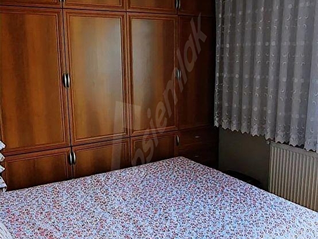 44 GAYRİMENKULDEN YEŞİLTEPEDE GÜZEL MEVKİDE HASARSIZ 3+1 BİNA - Görsel 13