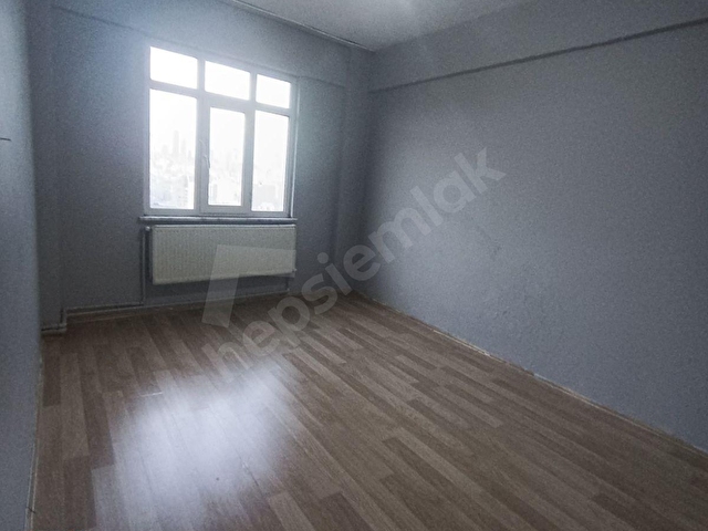 Kağıthane Merkezede Kiralık Büyük Balkonlu Manzaralı Daire - Görsel 12