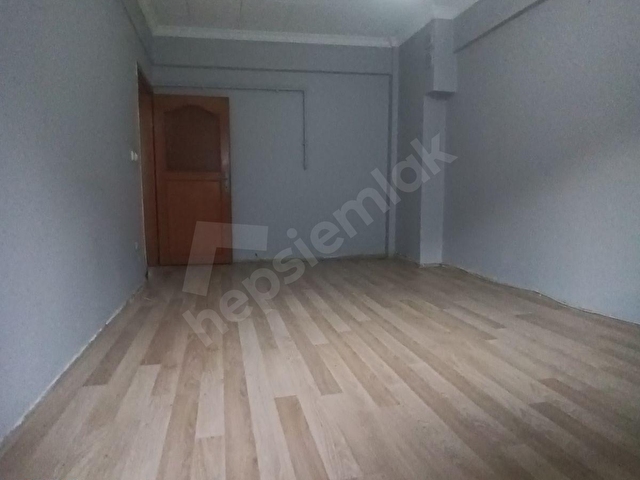 Kağıthane Merkezede Kiralık Büyük Balkonlu Manzaralı Daire - Görsel 4
