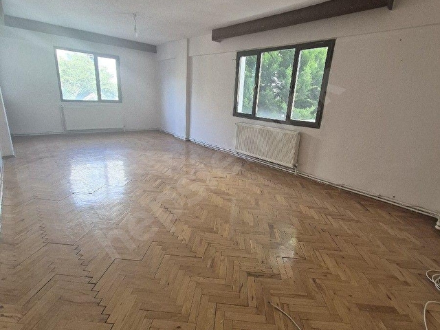 Delta Koleji yakını 3+1 doğalgazlı, arakat kiralık daire