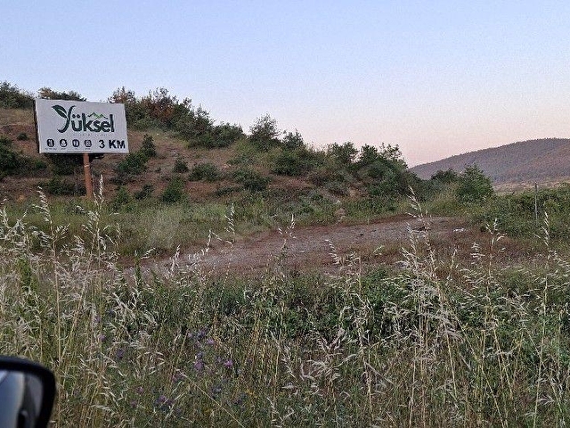 ŞAHİN EMLANTAN ALTIEYLÜL/SELİMİYEDE HAVADAR İKİZCETEPELER BARAJ VE GÖLET MNZRLI  ACİL SATILIK TARLA - Görsel 6