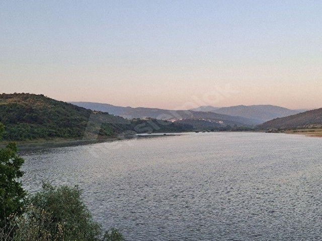 ŞAHİN EMLANTAN ALTIEYLÜL/SELİMİYEDE HAVADAR İKİZCETEPELER BARAJ VE GÖLET MNZRLI  ACİL SATILIK TARLA - Görsel 10