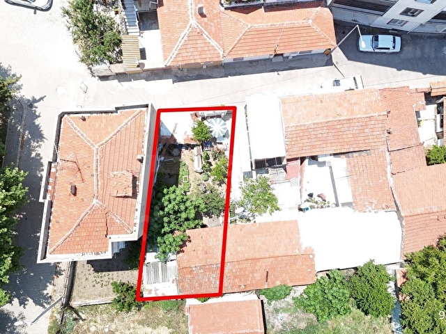 Reşatbey Mahallesinde 3 Kat İmarlı Satılık Yatırımlık Arsa - Görsel 3