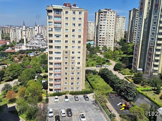 Küçükçekmece Atakent Güneşpark Evlerinde Arakat Boş Kiralık 4+1 196m2 Daire - Görsel 11