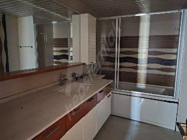 Küçükçekmece Atakent Güneşpark Evlerinde Arakat Boş Kiralık 4+1 196m2 Daire - Görsel 29