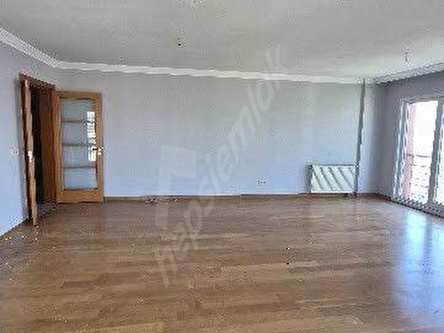 Küçükçekmece Atakent Güneşpark Evlerinde Arakat Boş Kiralık 4+1 196m2 Daire - Görsel 15