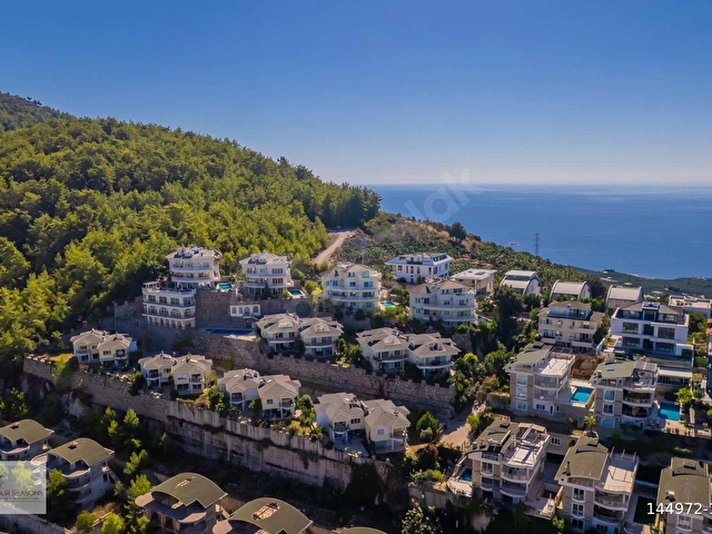 Kargıcakta Panoramik Deniz Manzaralı, Özel Bahçeli 3+1 Villa - Görsel 3