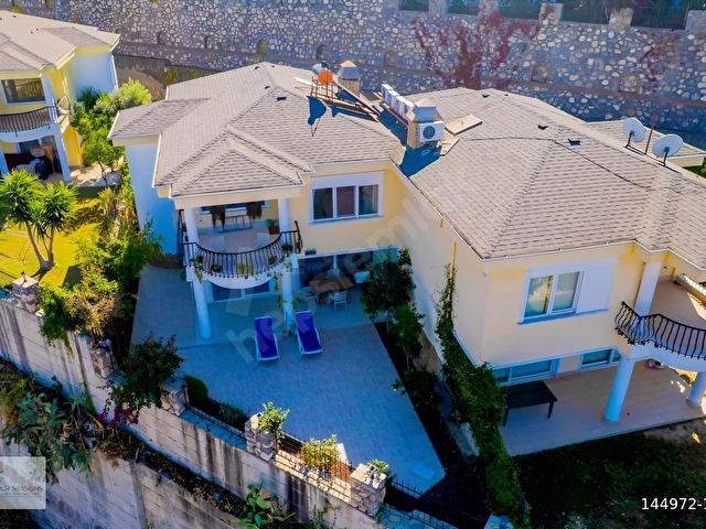 Kargıcakta Panoramik Deniz Manzaralı, Özel Bahçeli 3+1 Villa - Görsel 2