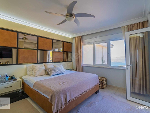 Kargıcakta Panoramik Deniz Manzaralı, Özel Bahçeli 3+1 Villa - Görsel 17