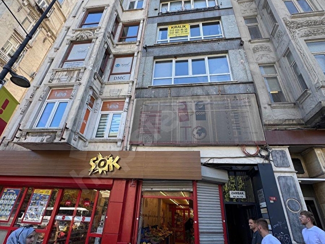 Şişli Harbiye cumhuriyet caddesi üzeri bakımlı temiz ofis katı