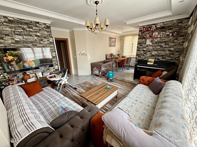 REMAXTAN KAVAKLI MERKEZDE ARAKAT 100 m² 2+1 DAİRE ASANSÖRLÜ - Görsel 2