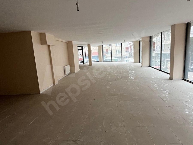 INVEST LAKE’DEN KANARYA’DA İŞLEK CADDE’DE SATILIK 200 M SIFIR DÜKKAN
