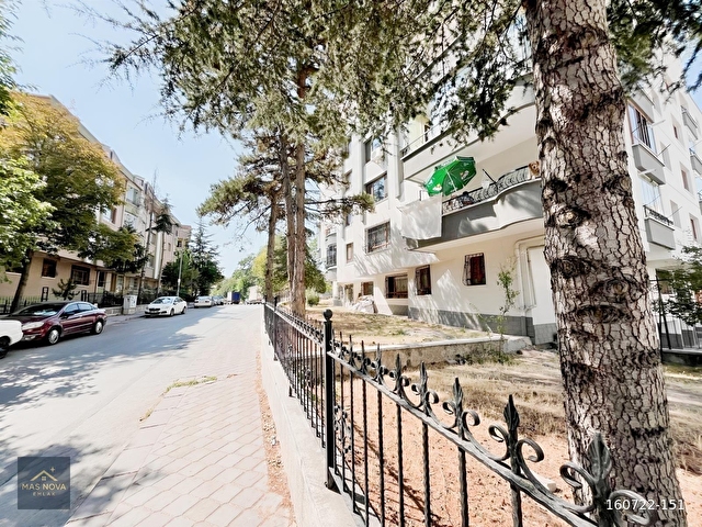 FIRSAT! DUTLUK METRO YAKINI FUL YAPILI BAKIMLI SATILIK 3+1 DAİRE - Görsel 24