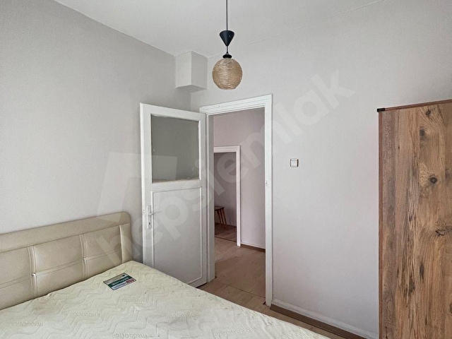 ÜÇ DÜKKANI VE BİR EVİ BULUNAN TERASLI FIRSAT BİNA - Görsel 10