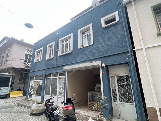 ÜÇ DÜKKANI VE BİR EVİ BULUNAN TERASLI FIRSAT BİNA - Görsel 21