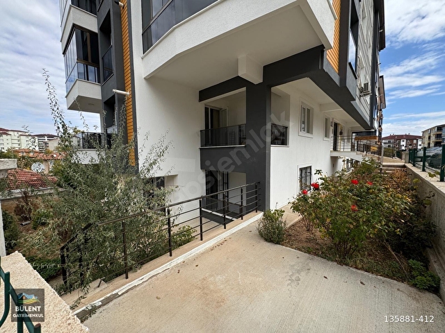 ÇALILIÖZDE 2+1 SATILIK 3 YILLIK LÜKS YAPILI DAİRE - Görsel 2
